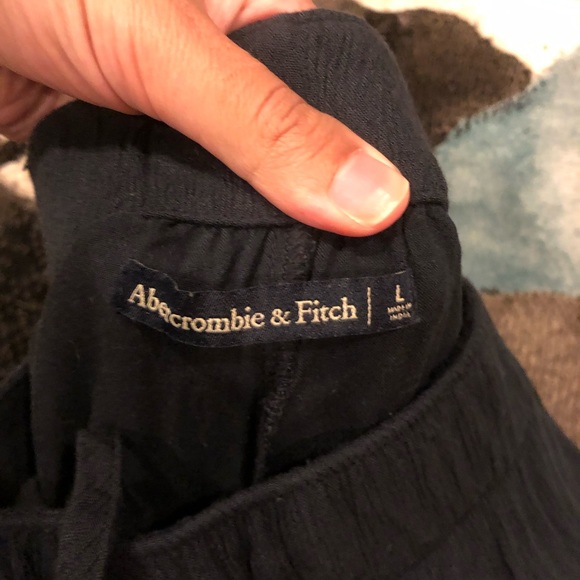 Abercrombie pants - Picture 4 of 4